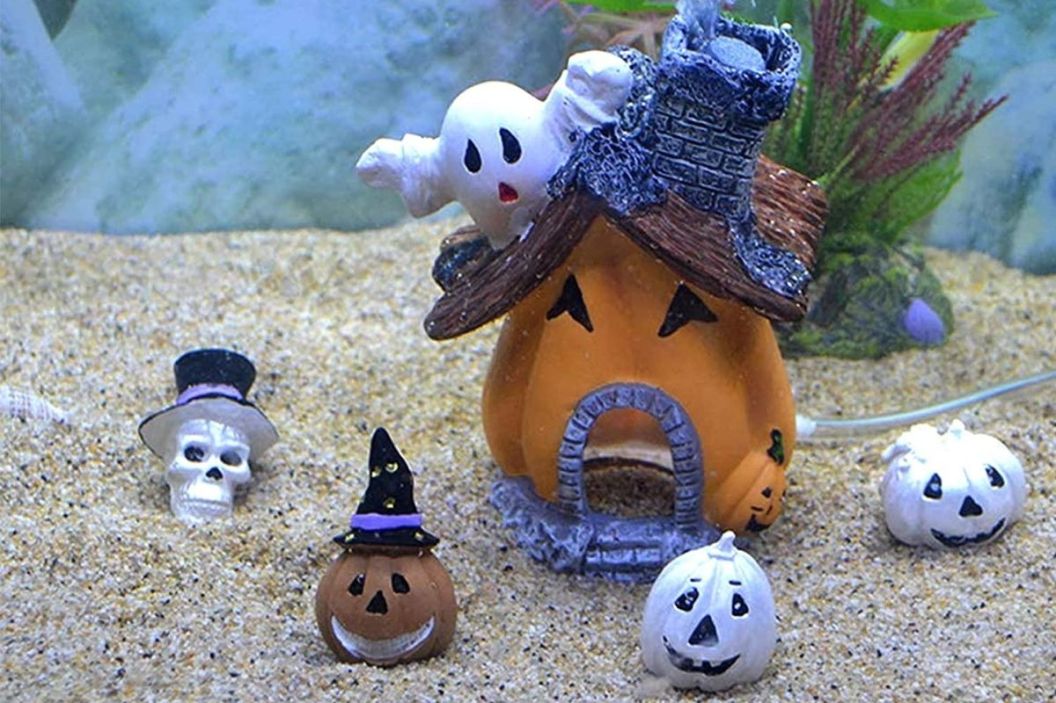 Fish Tank Halloween Decor